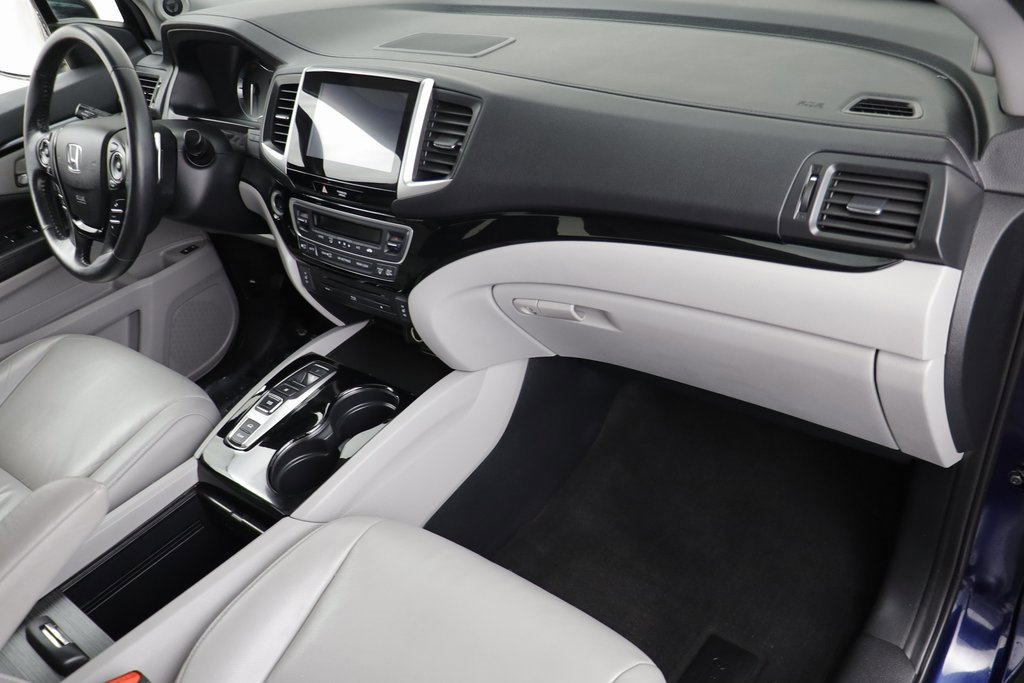 Used 2016 Honda Pilot Touring image 21