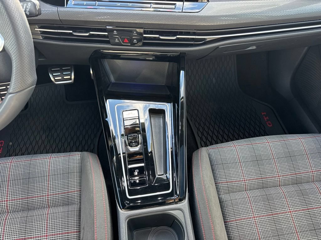 Used 2024 Volkswagen GTI SE FWD image 23