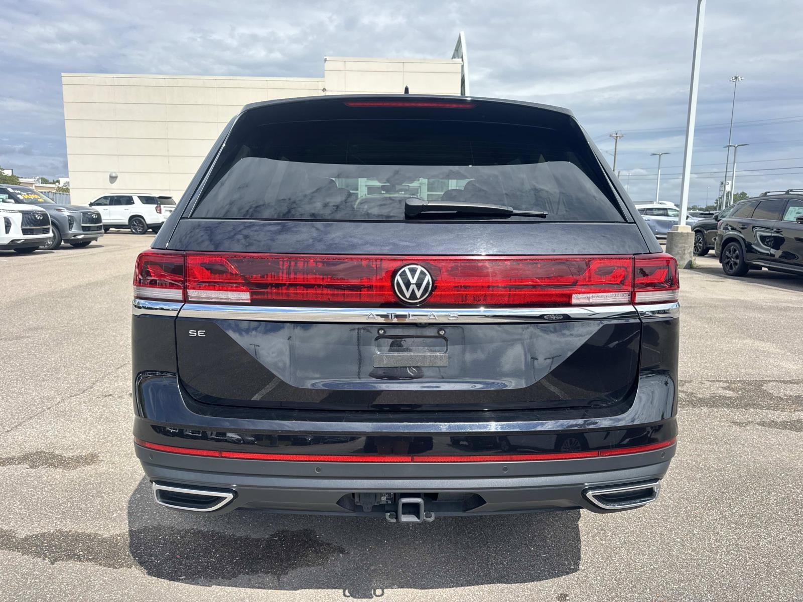 Used 2025 Volkswagen Atlas SE FWD image 6