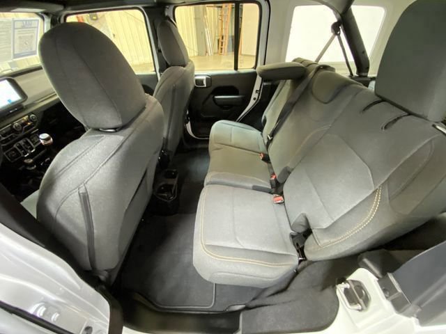 Used 2025 Jeep Wrangler Sport image 23