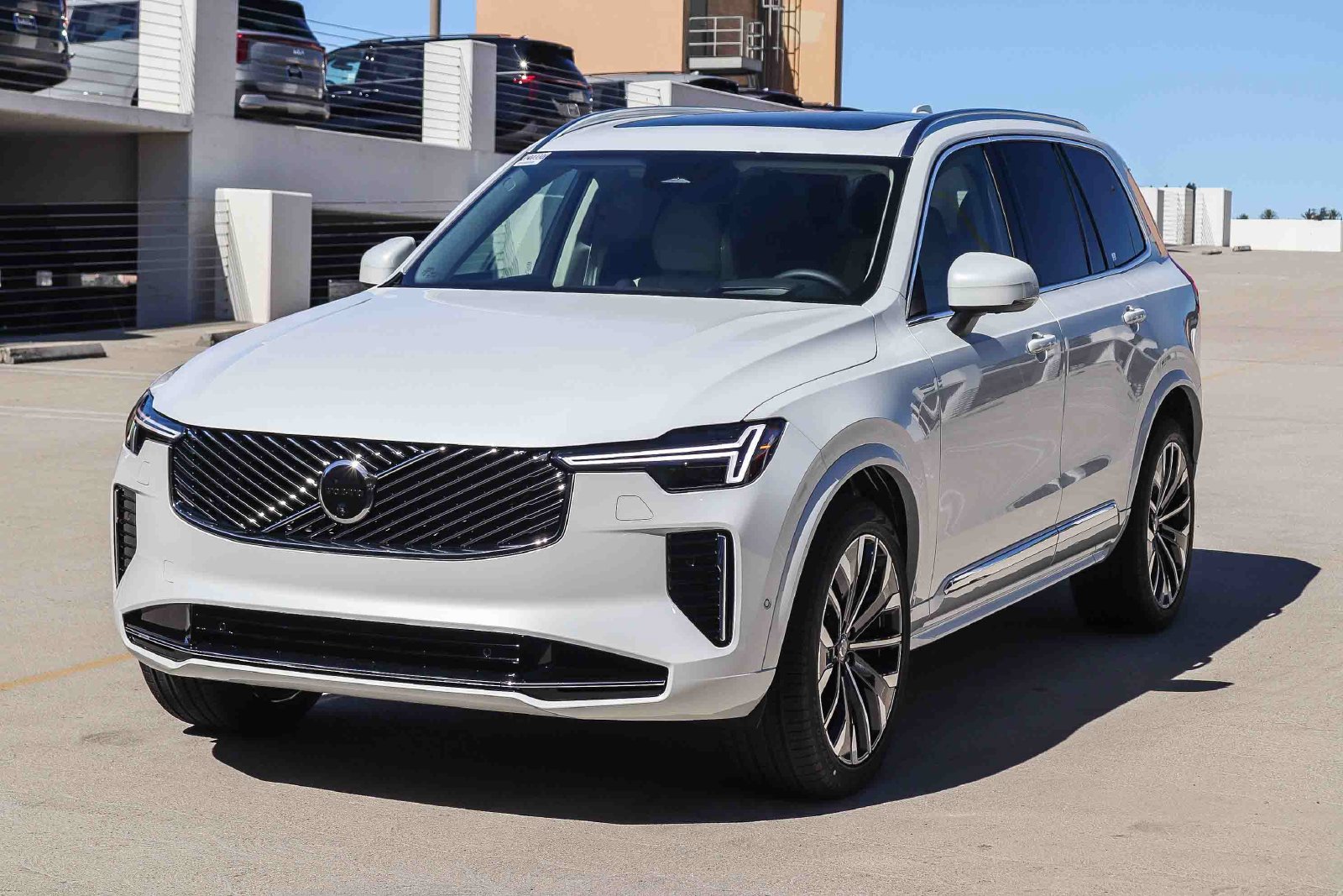New 2027 Volvo XC90 B6 Ultra AWD/4WD image 3