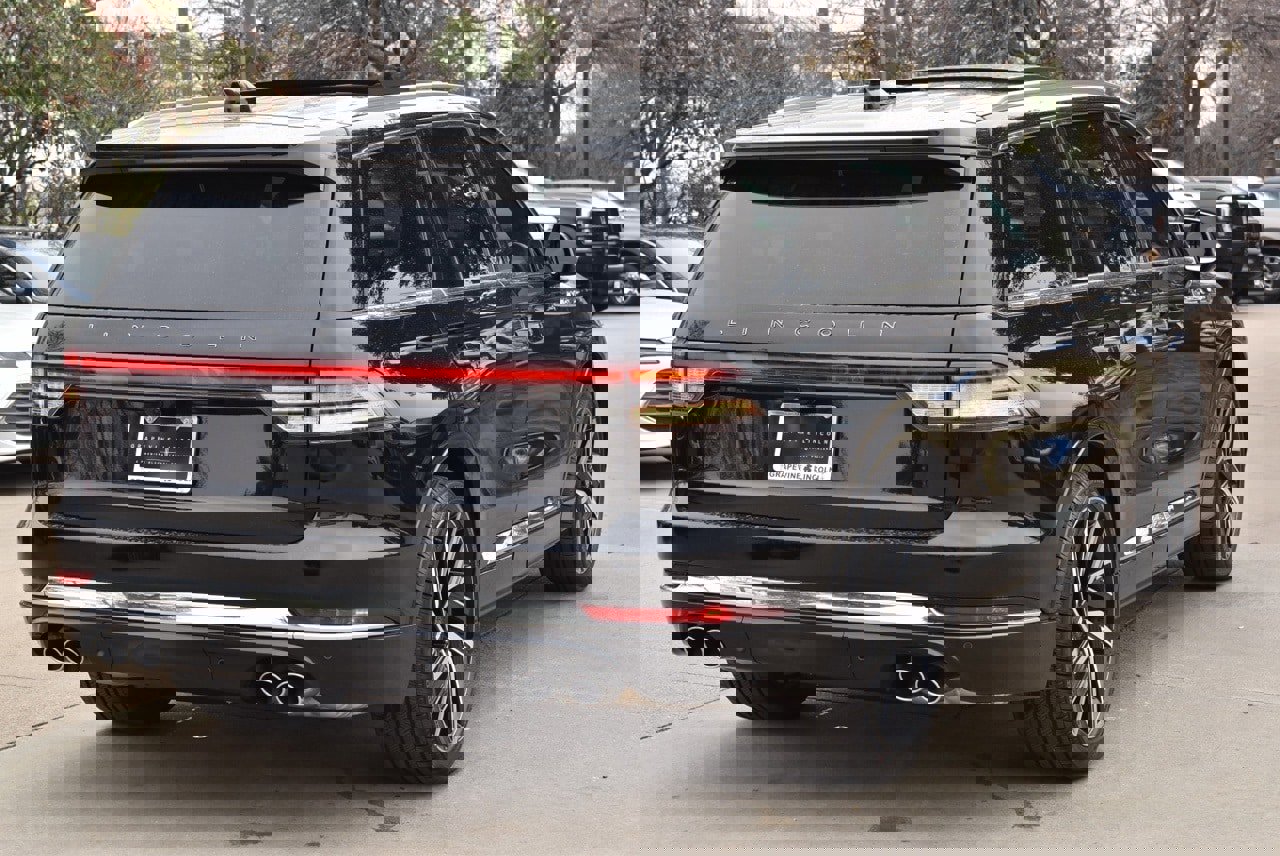 New 2026 Lincoln Aviator Black Label w/ Dynamic Handling Package image 7