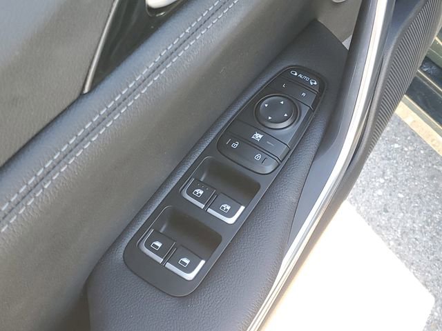Used 2023 Kia Stinger GT-Line w/ Sun & Sound Package image 9