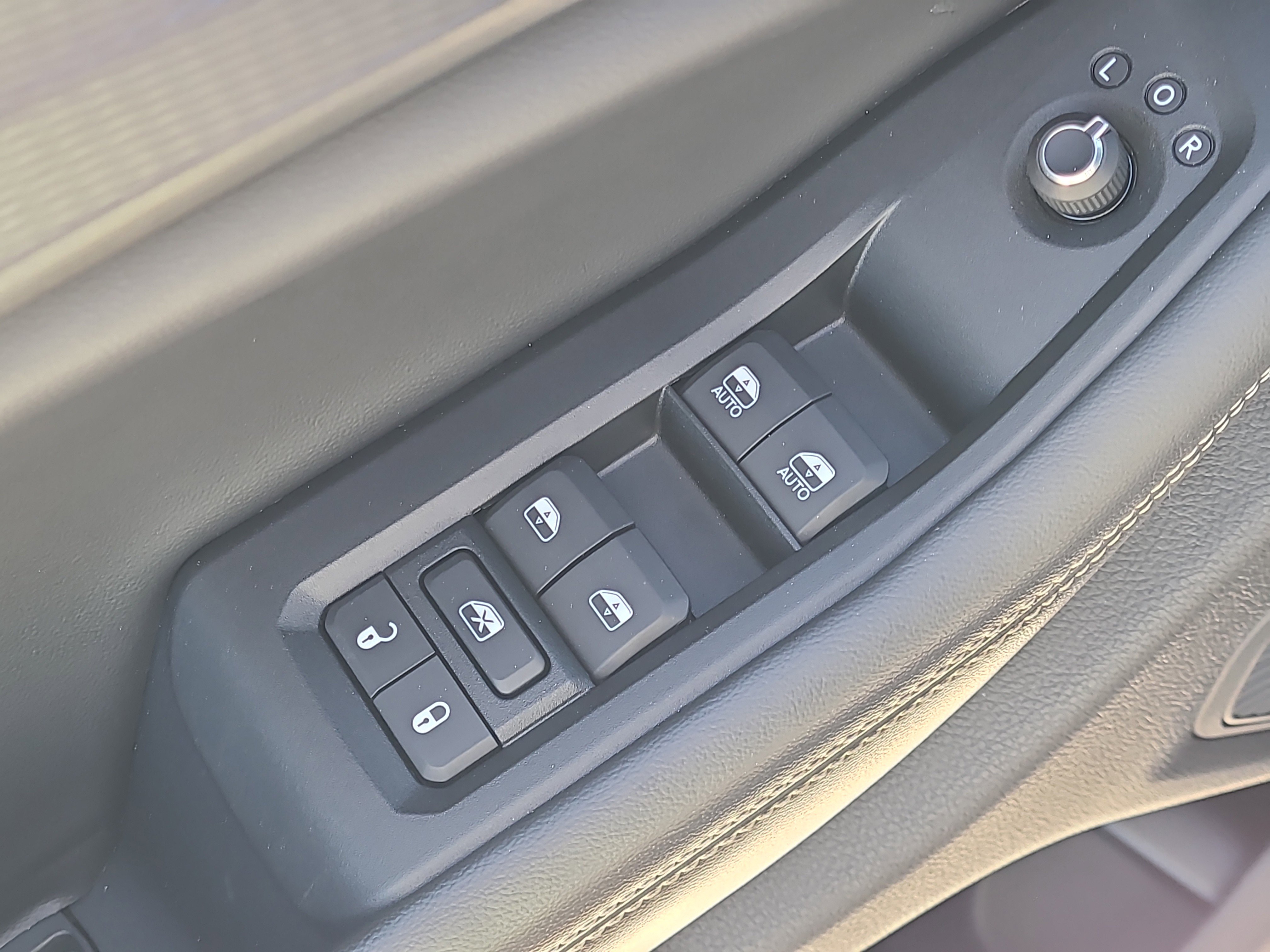 Used 2023 Jeep Grand Cherokee Altitude image 19