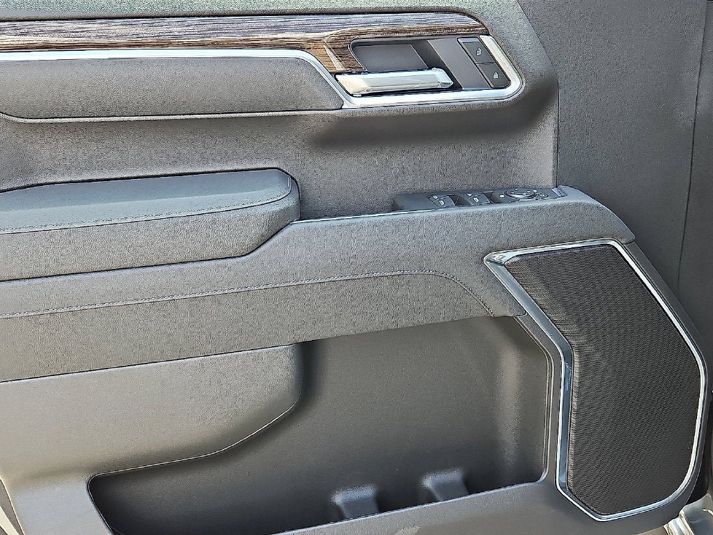 New 2026 Chevrolet Silverado 1500 LT AWD/4WD image 9