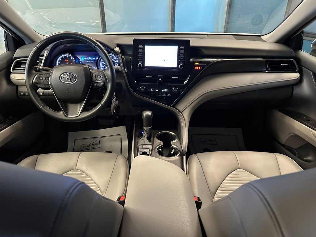 Used 2022 Toyota Camry SE AWD/4WD image 9