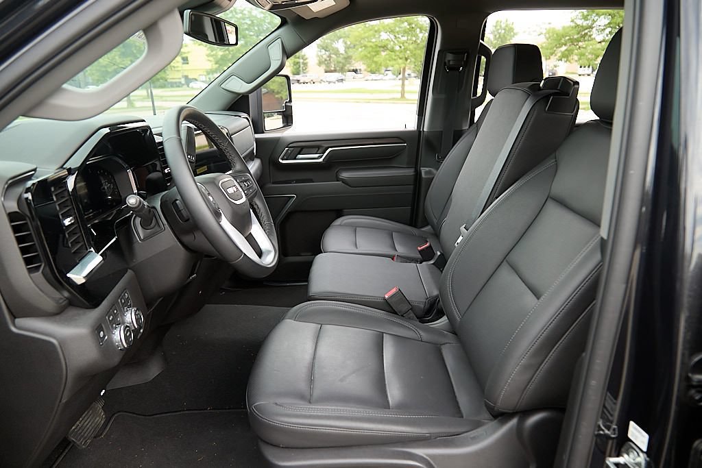 New 2026 GMC Sierra 2500 SLT AWD/4WD image 34