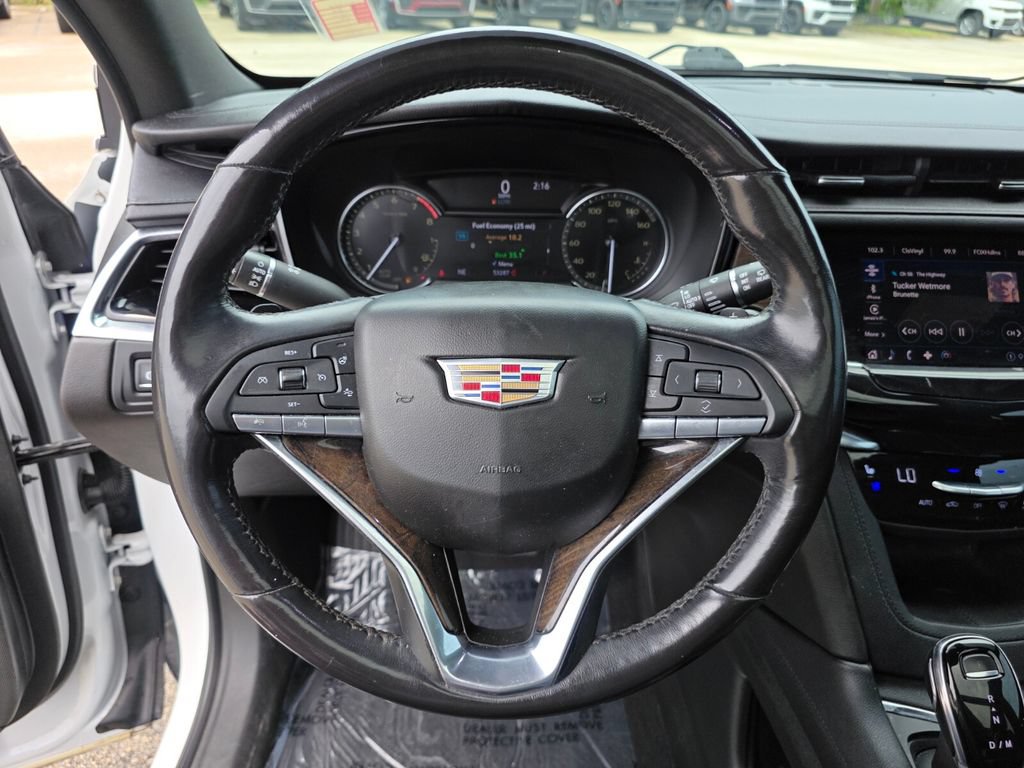 Used 2021 Cadillac XT6 Premium Luxury FWD image 34