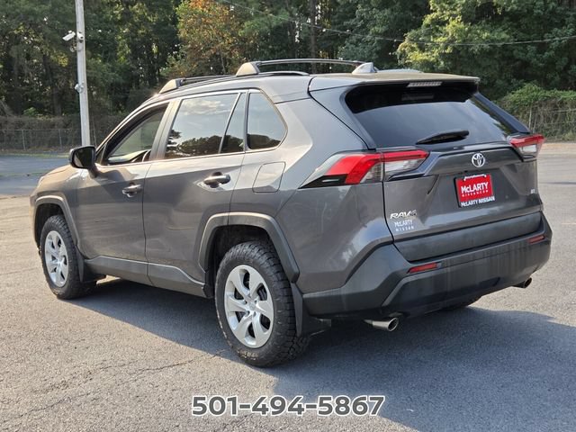 Used 2021 Toyota RAV4 LE FWD image 3