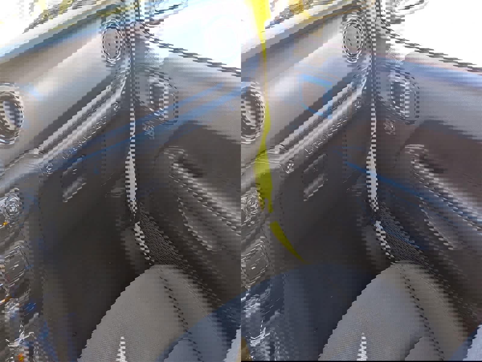 Used 2023 Jeep Wrangler Sport S image 19