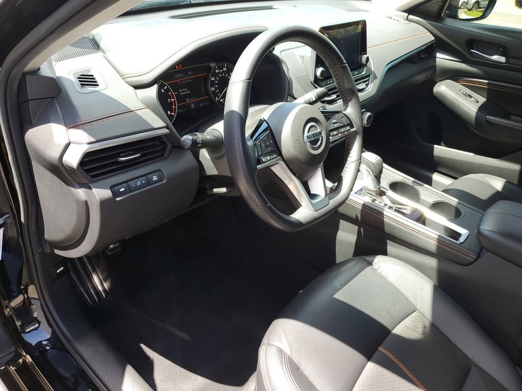 Used 2021 Nissan Altima 2.5 SR w/ SR Premium Package FWD image 19