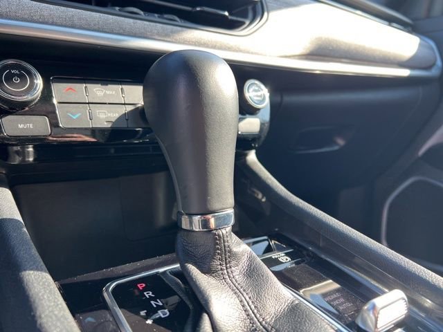 Used 2023 Jeep Compass Latitude image 24