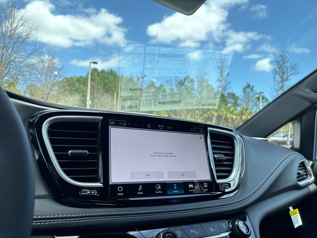 New 2026 Chrysler Pacifica Select image 20