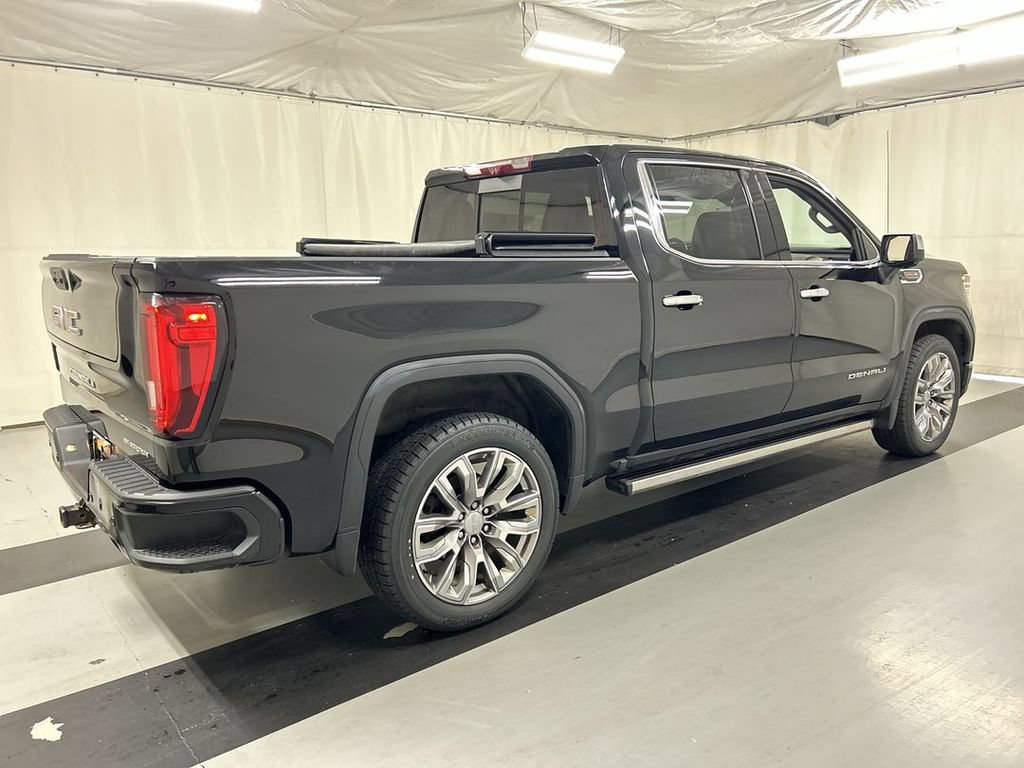 Used 2022 GMC Sierra 1500 Denali w/ Denali Reserve Package AWD/4WD image 2