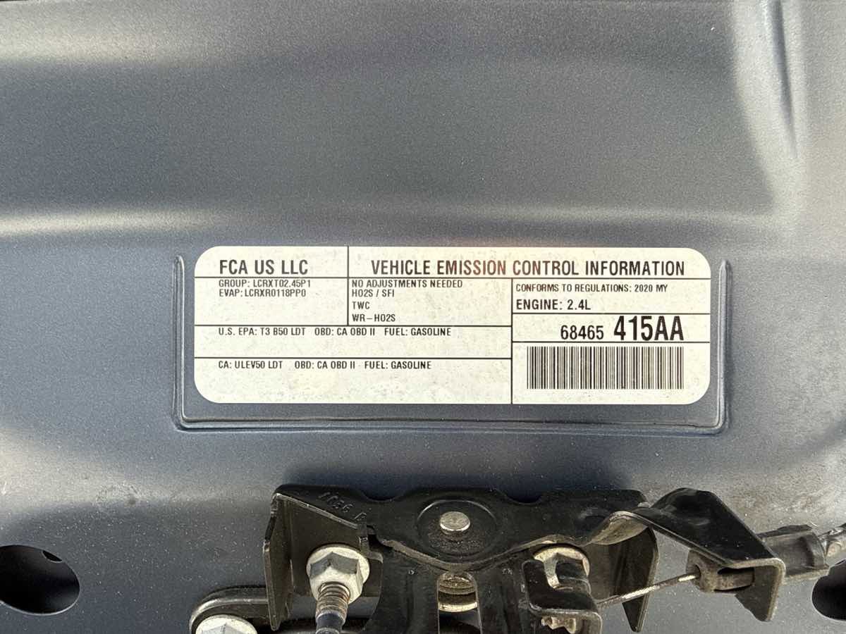 Used 2020 Jeep Cherokee Latitude FWD image 36