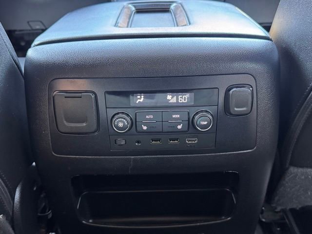 Used 2019 GMC Yukon XL SLT w/ Open Road Package AWD/4WD image 32