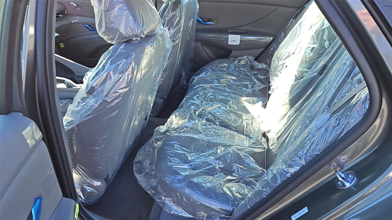 New 2025 Hyundai Elantra SE image 11