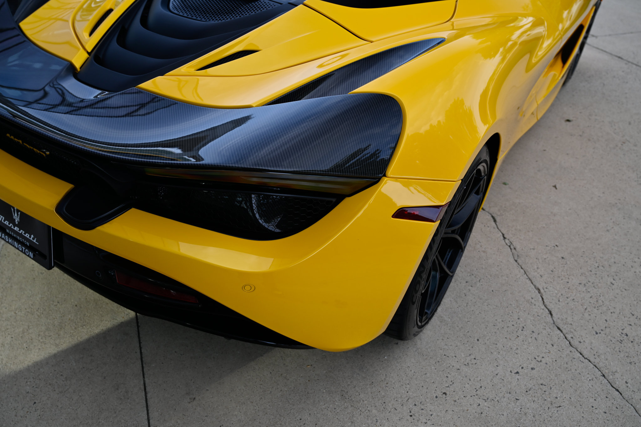 Used 2020 McLaren 720S Performance RWD image 7