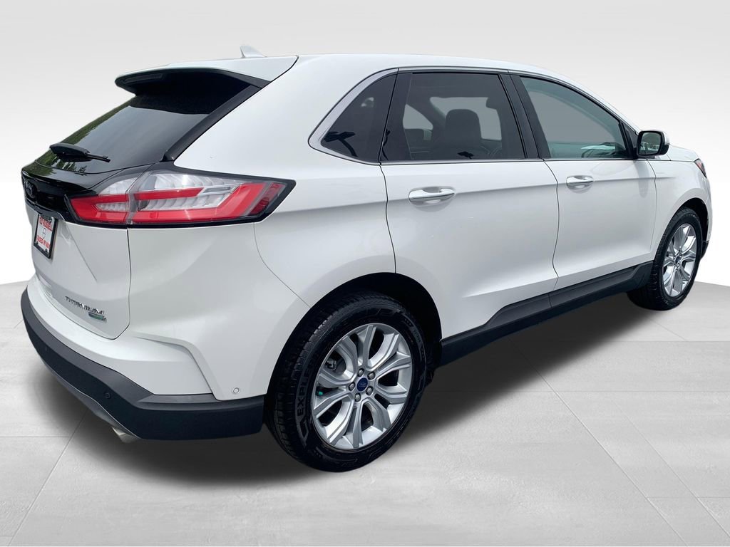 Used 2020 Ford Edge Titanium w/ Equipment Group 301A FWD image 5
