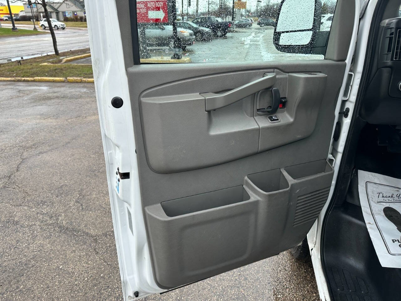 Used 2020 Chevrolet Express 2500 w/ Communications Package RWD image 9