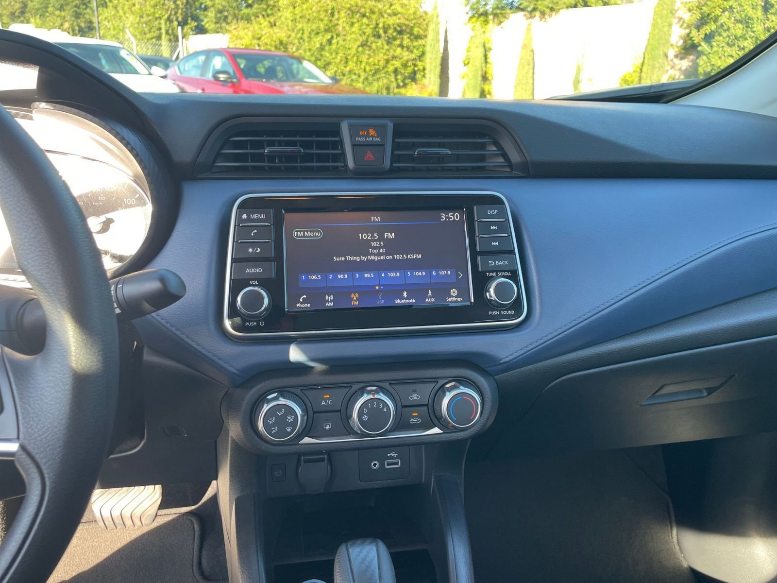 Used 2025 Nissan Versa SV w/ Trunk Package image 17