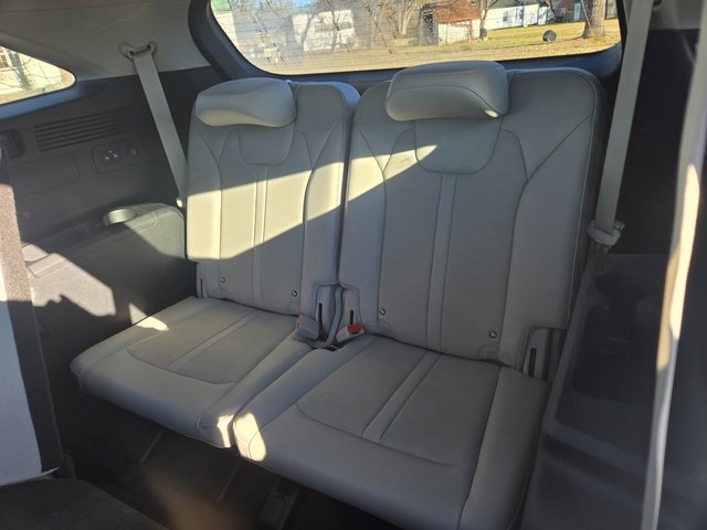 Used 2024 Kia Sorento S w/ Panoramic Sunroof Package image 20