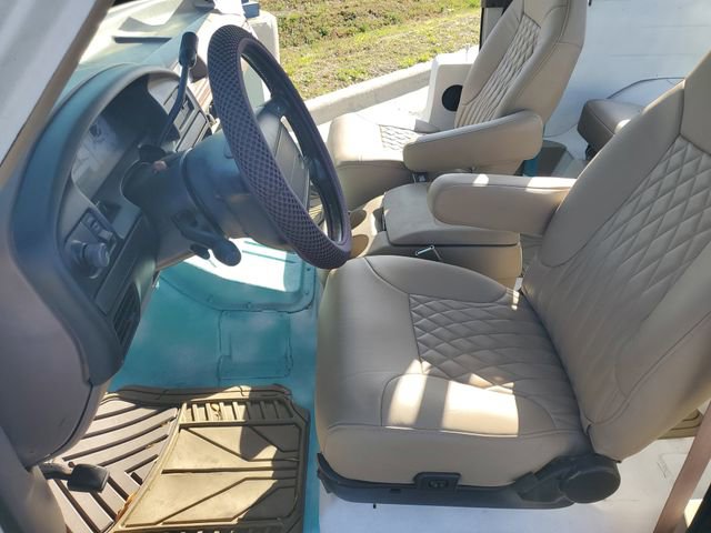 Used 1996 Ford Bronco XLT AWD/4WD image 5