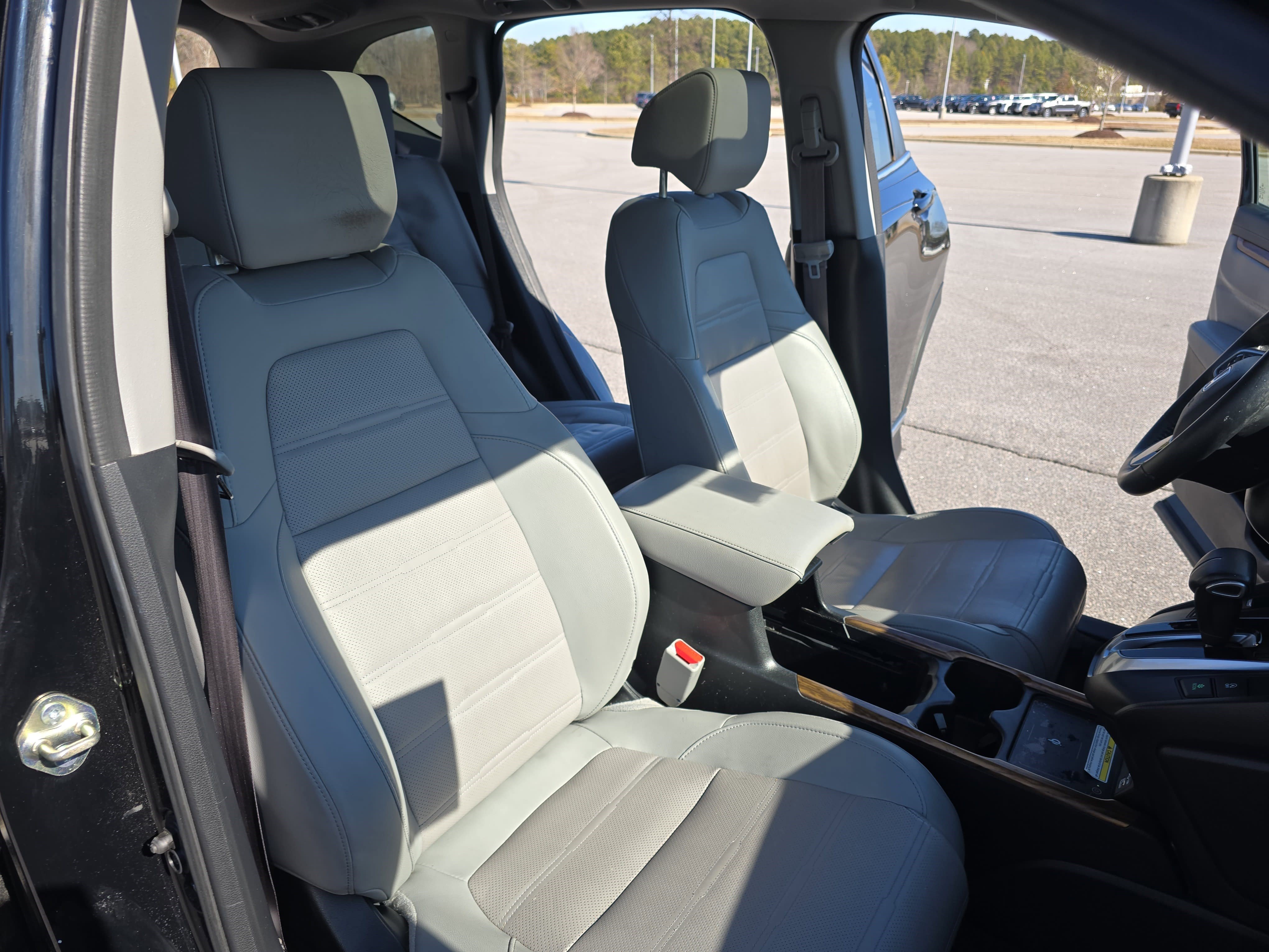 Used 2020 Honda CR-V Touring image 10