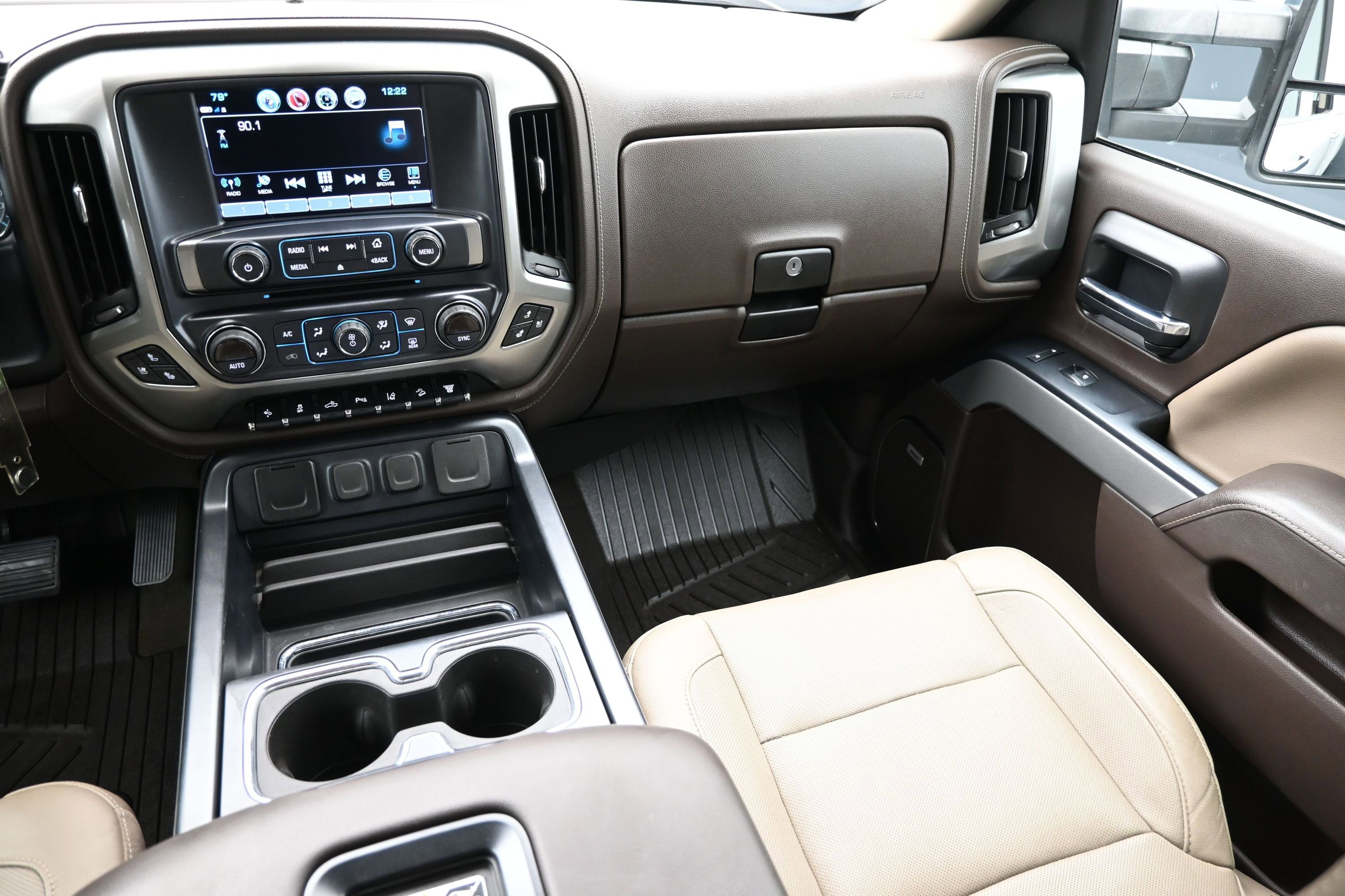Used 2018 Chevrolet Silverado 2500 LTZ w/ Duramax Plus Package AWD/4WD image 35