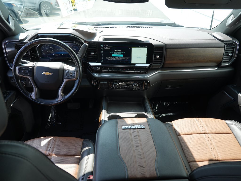 Certified 2024 Chevrolet Silverado 3500 High Country w/ LPO, Dark Essentials Package AWD/4WD image 26