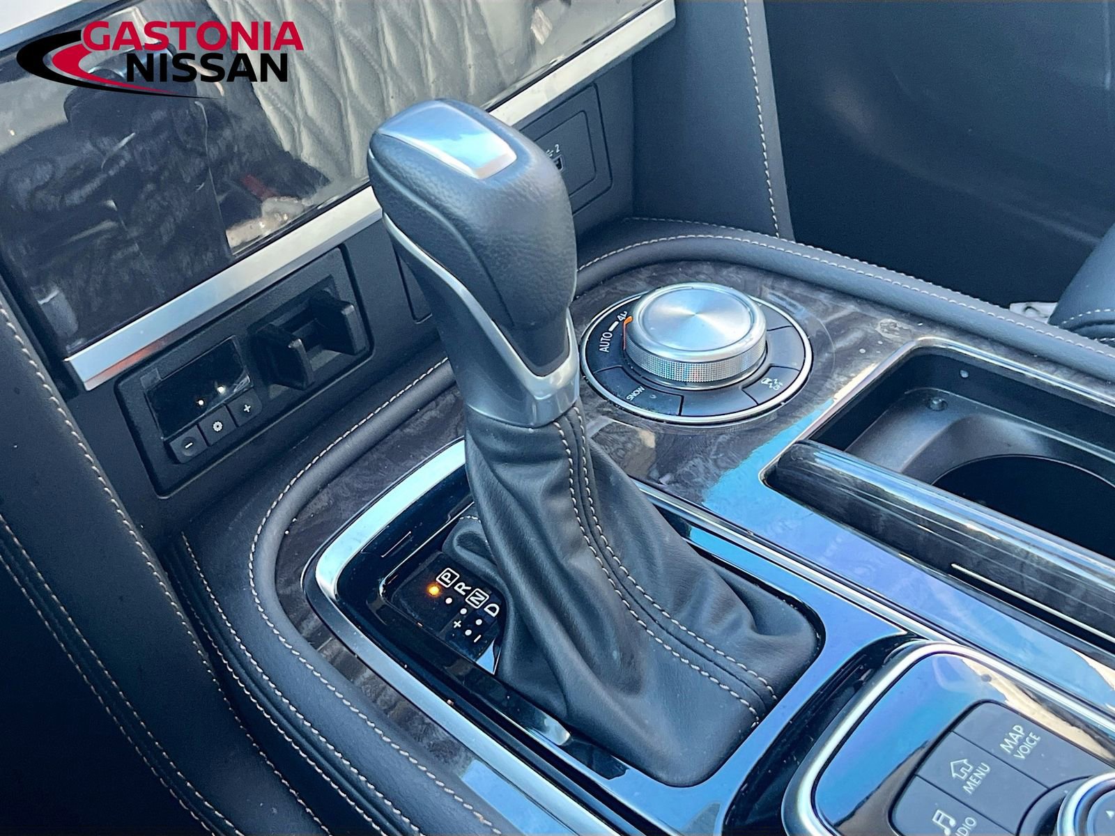 Used 2024 Nissan Armada Platinum w/ Captain's Chairs Package image 21