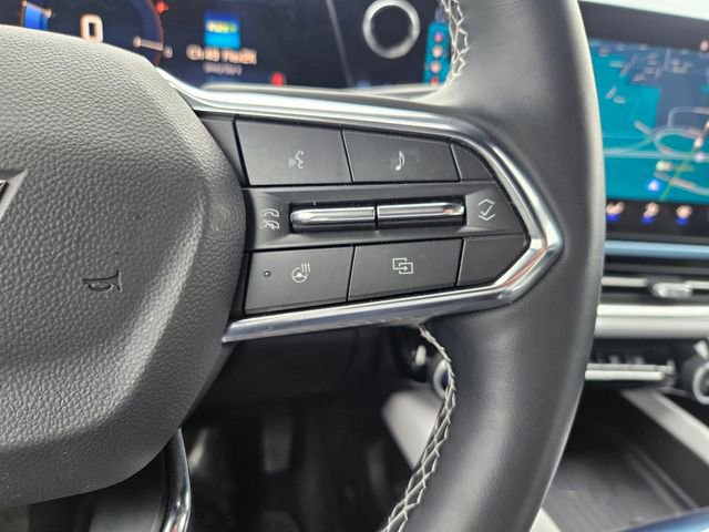 Used 2025 Chevrolet Equinox EV LT FWD image 16