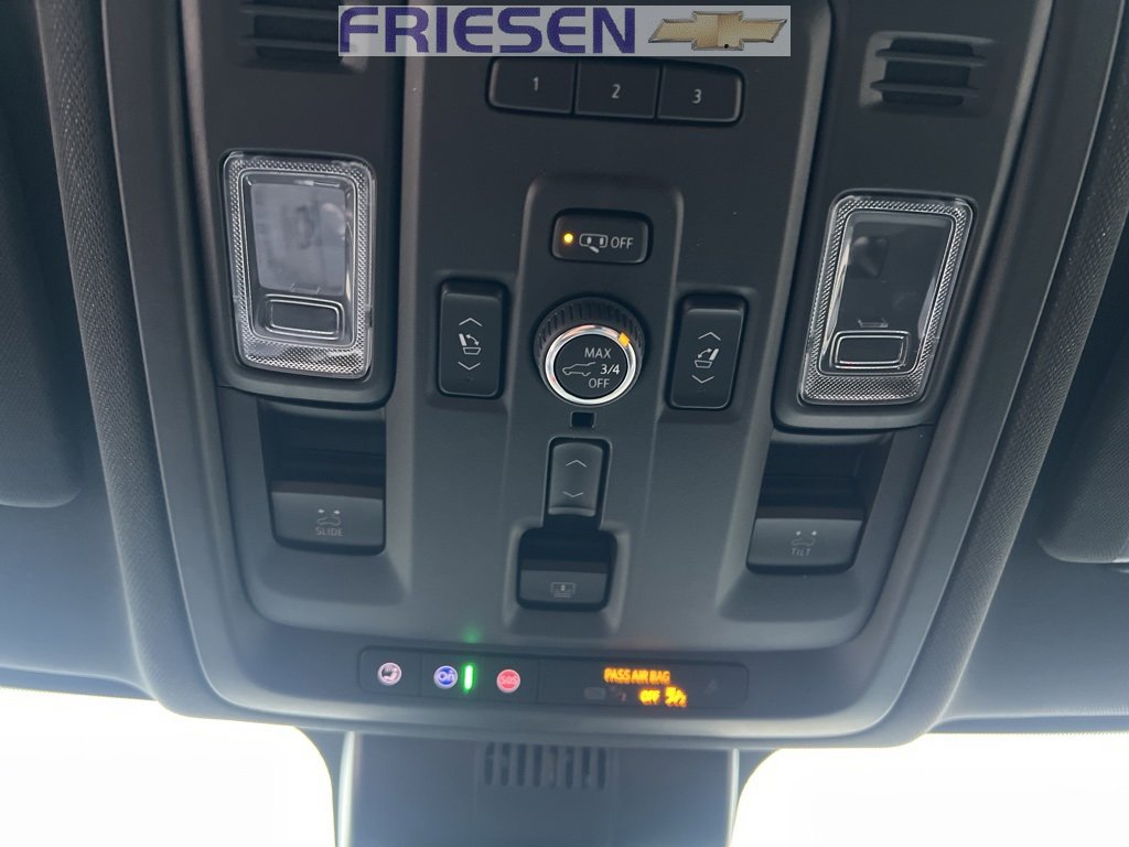 Used 2023 Chevrolet Suburban High Country image 25