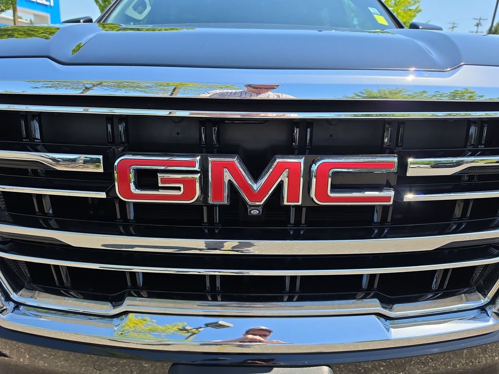 Certified 2024 GMC Yukon XL SLT w/ SLT Luxury Package AWD/4WD image 37