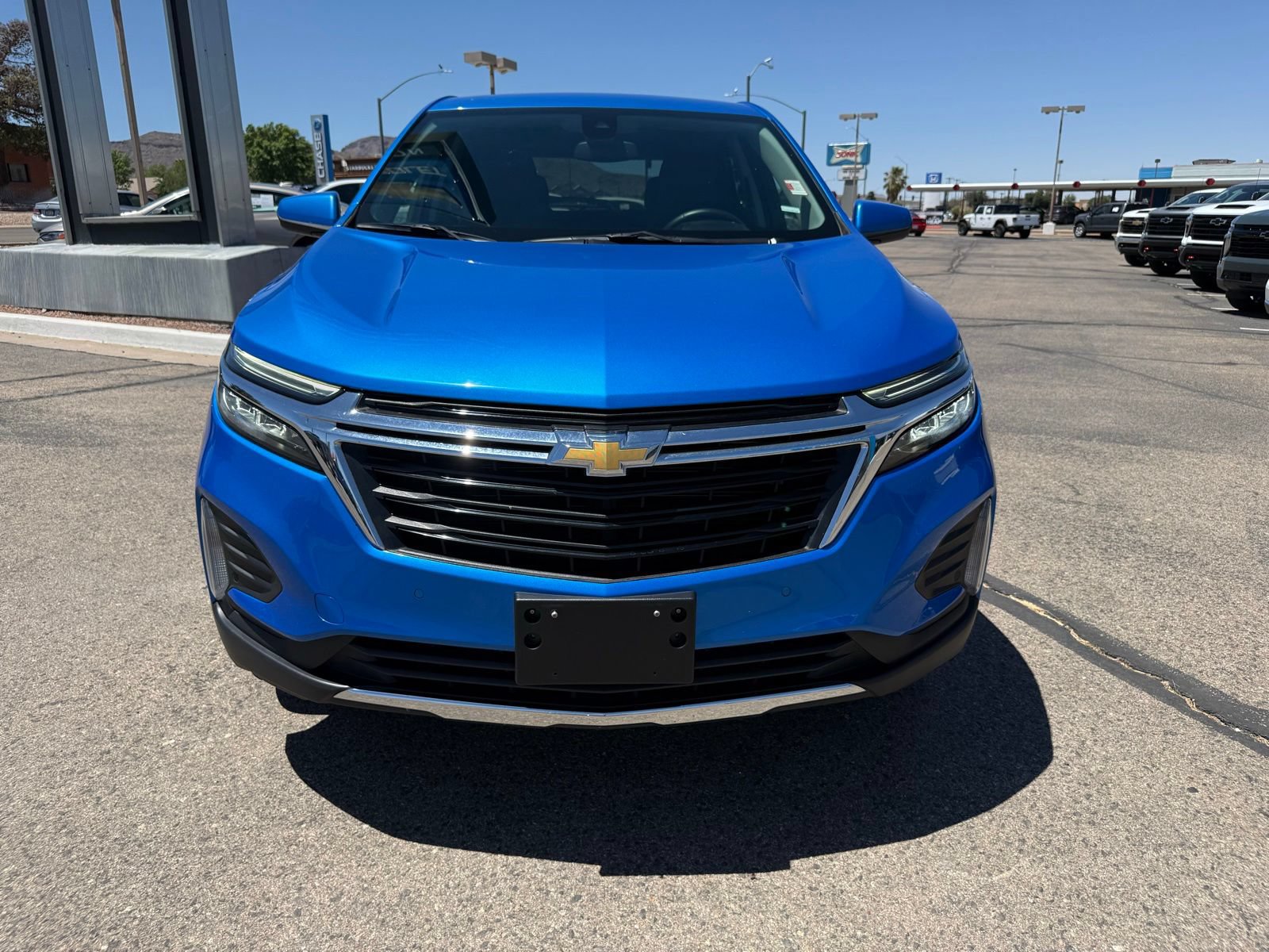 Certified 2024 Chevrolet Equinox LT AWD/4WD image 2