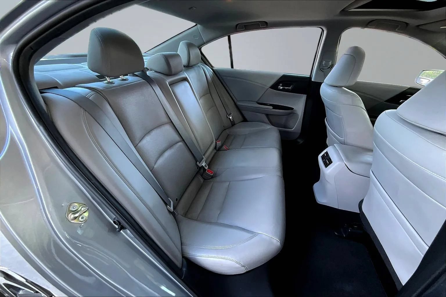 Used 2017 Honda Accord EX-L image 22