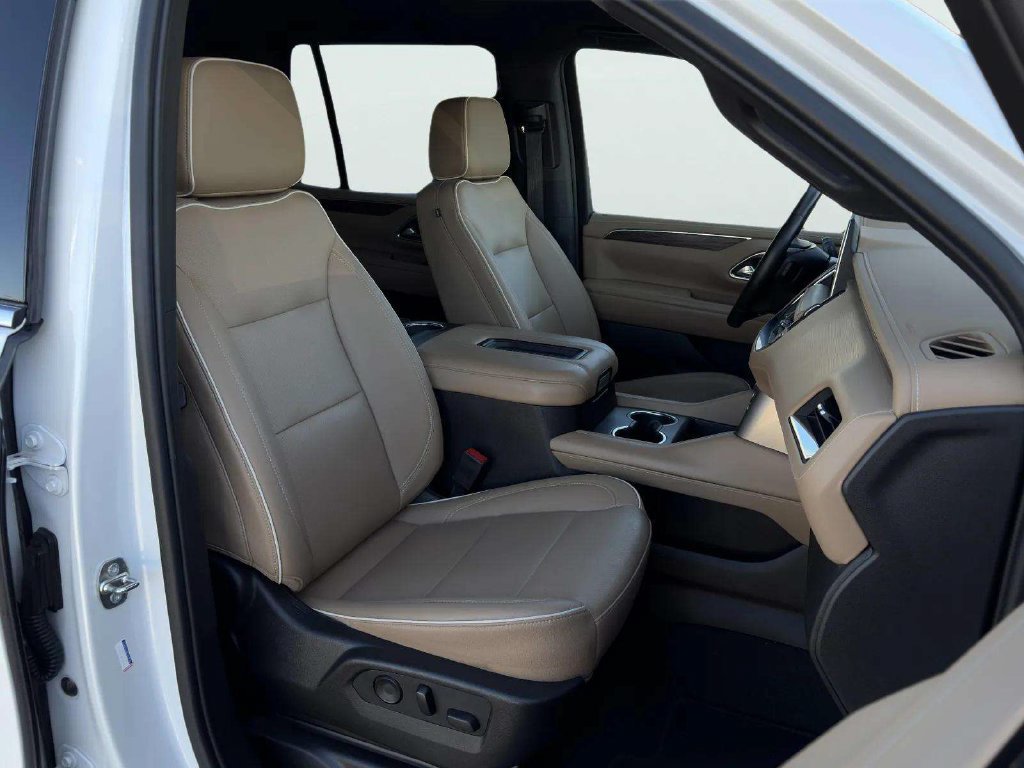 Used 2024 Chevrolet Tahoe Premier RWD image 7