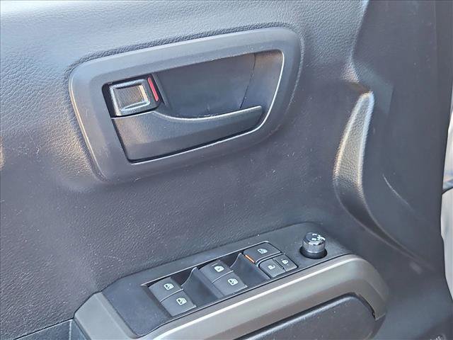 Used 2021 Toyota Tacoma SR5 RWD image 10