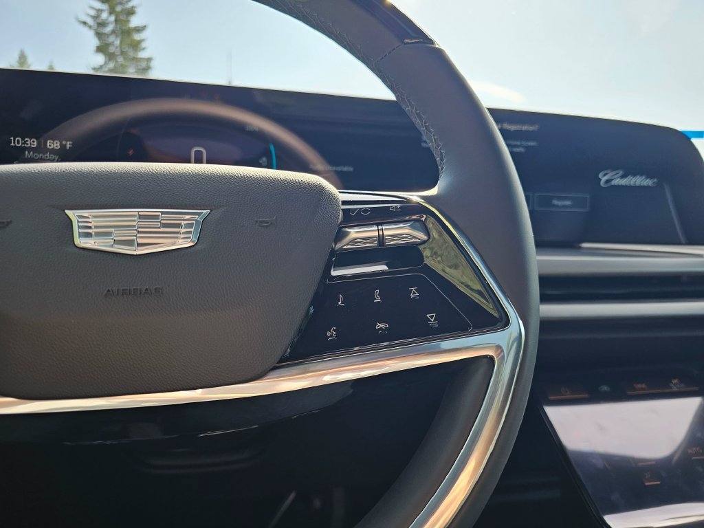 New 2027 Cadillac Vistiq Luxury AWD/4WD image 34