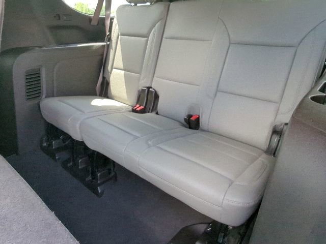 Used 2022 Chevrolet Suburban LT AWD/4WD image 26