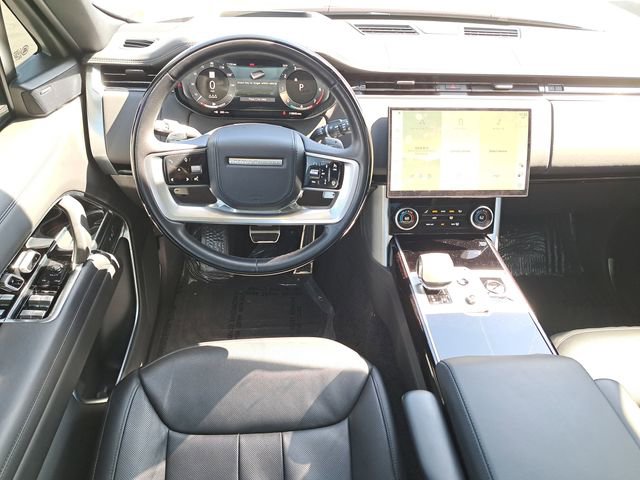 Used 2023 Land Rover Range Rover SE image 16