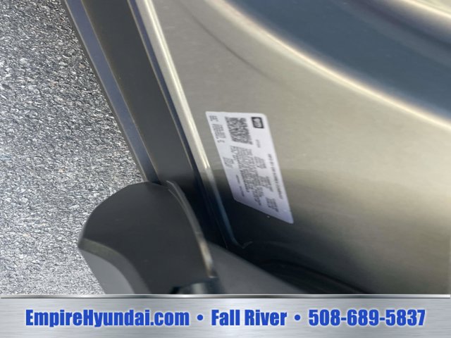 Used 2025 Chevrolet TrailBlazer LT AWD/4WD image 19