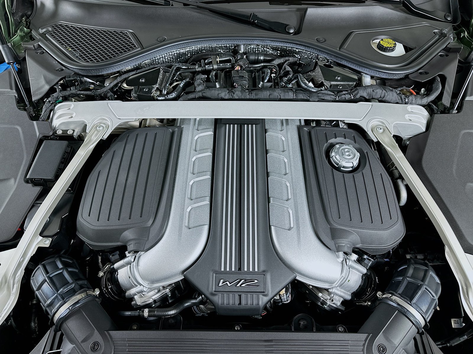 Used 2024 Bentley Continental GT Mulliner AWD/4WD image 16