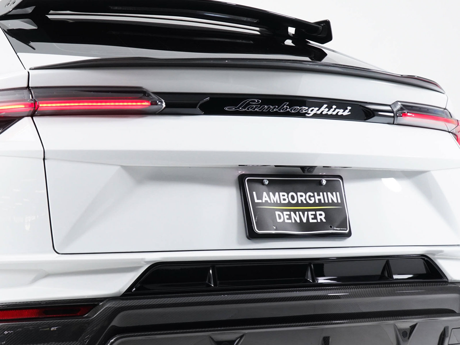 Used 2023 Lamborghini Urus Performante AWD/4WD image 19