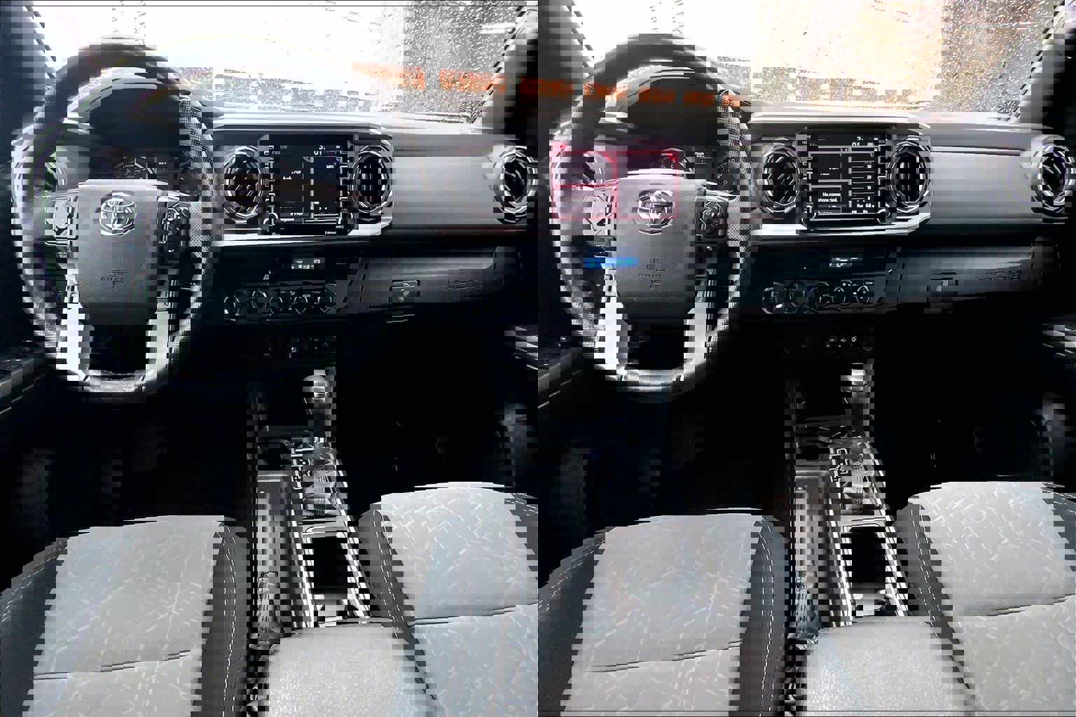 Used 2022 Toyota Tacoma TRD Off-Road AWD/4WD image 14