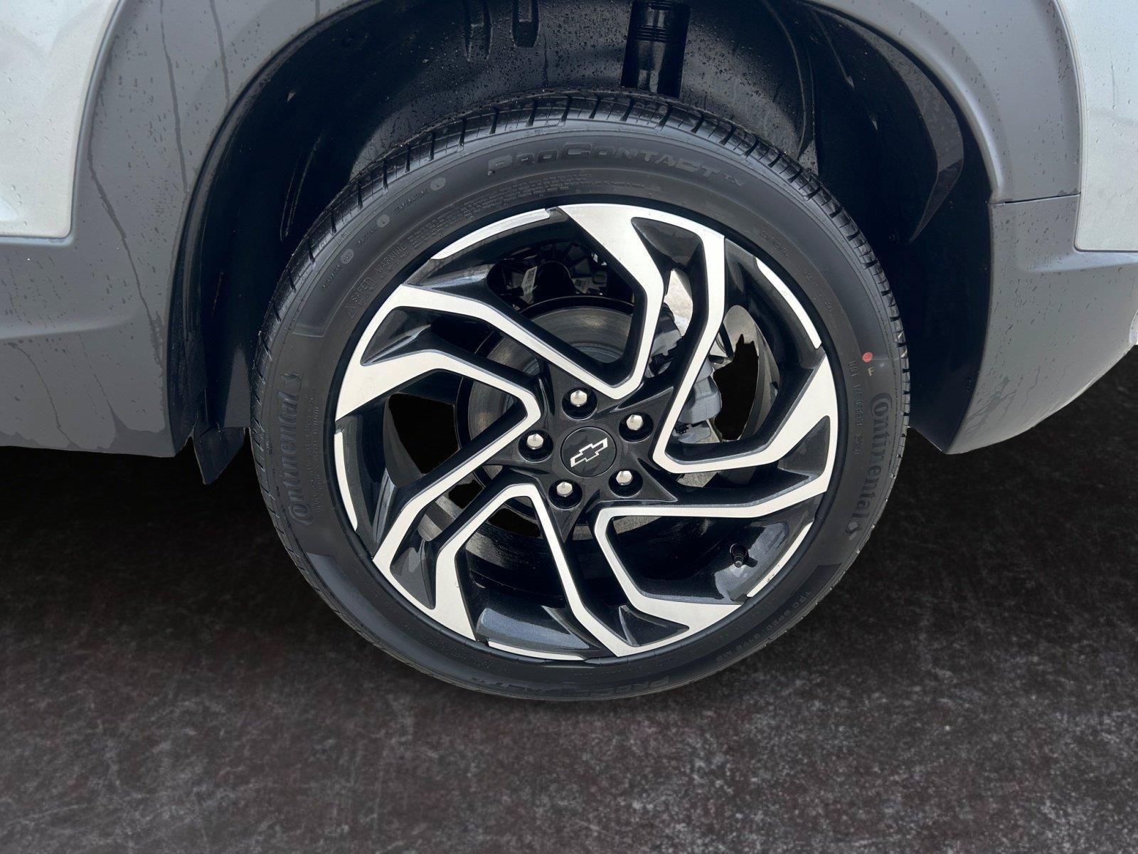 Used 2024 Chevrolet TrailBlazer RS w/ Driver Confidence Package AWD/4WD image 25
