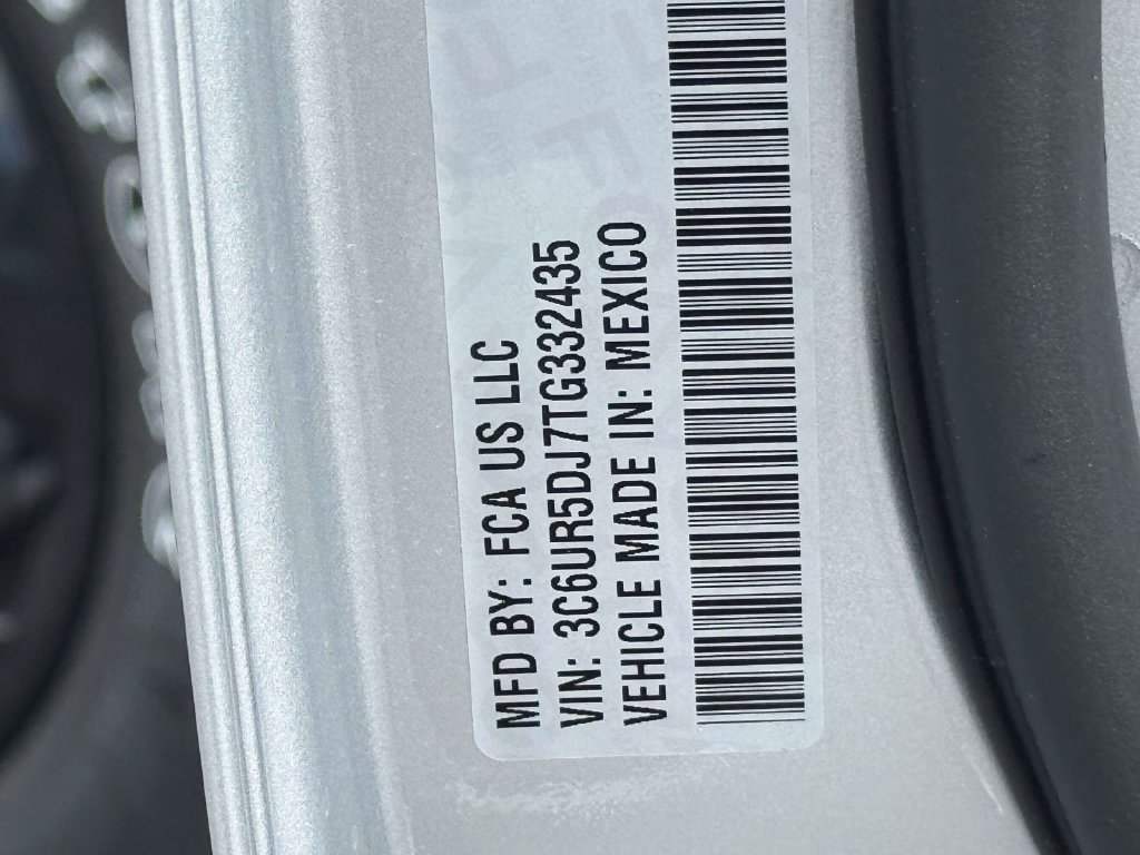 New 2026 RAM 2500 Big Horn AWD/4WD image 32