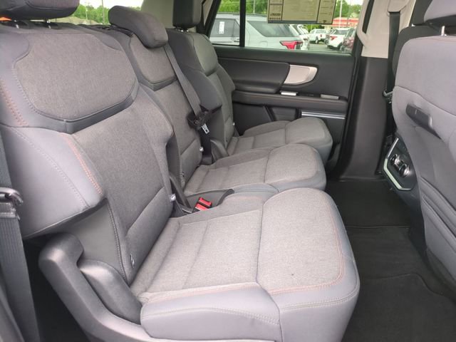 Used 2025 Ford Expedition Max Active RWD image 32