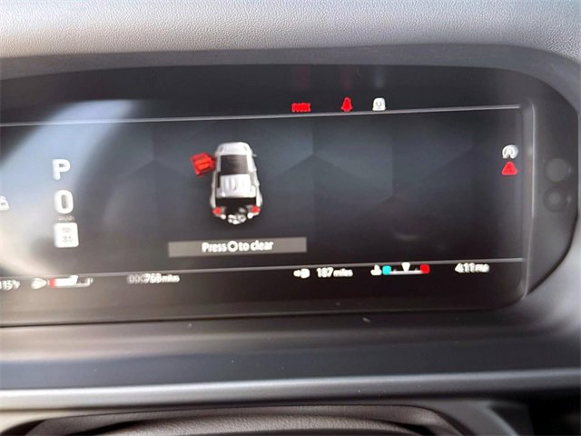 Used 2025 Land Rover Defender 110 image 29
