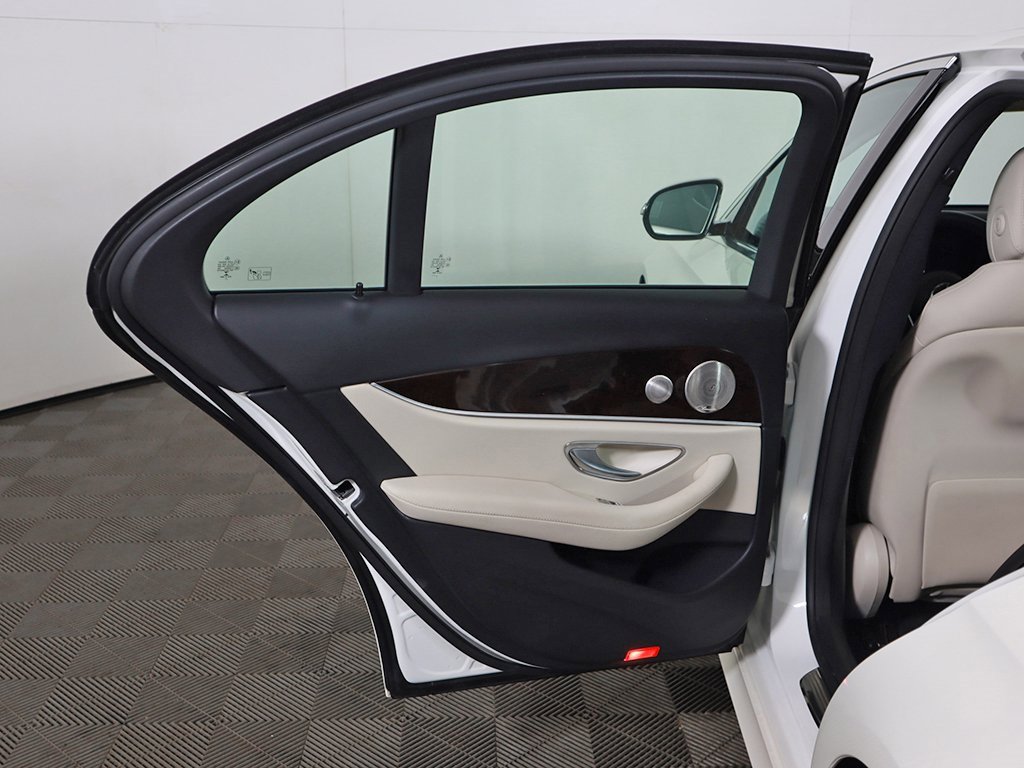 Used 2022 Mercedes-Benz E 350 4MATIC Sedan w/ Driver Assistance Package image 24